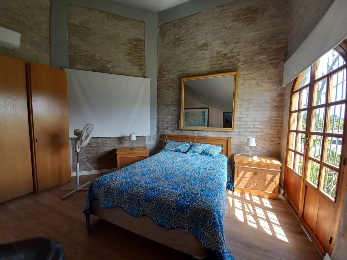 Casa ID.2436 - Vende casa de 3 dormitorios totalmente reformada. Con piscina climatizada. Cerca de colegios, Punta del Este 