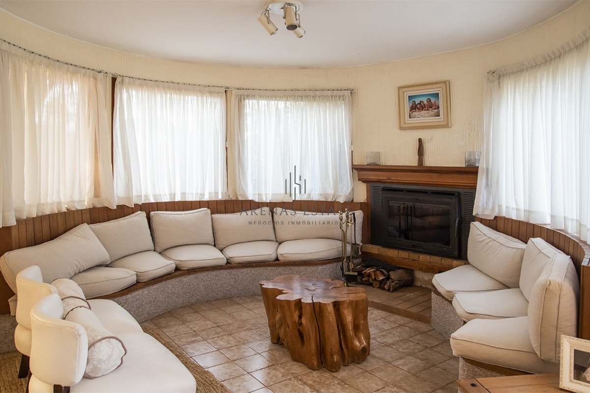 Casa ID.2868 - Hermosa casa en venta en Punta del Este