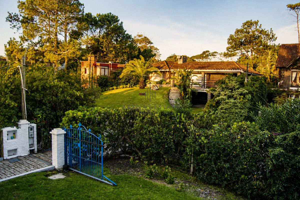 Casa ID.4632 - En venta casa de 3 dormitorios en Maldonado