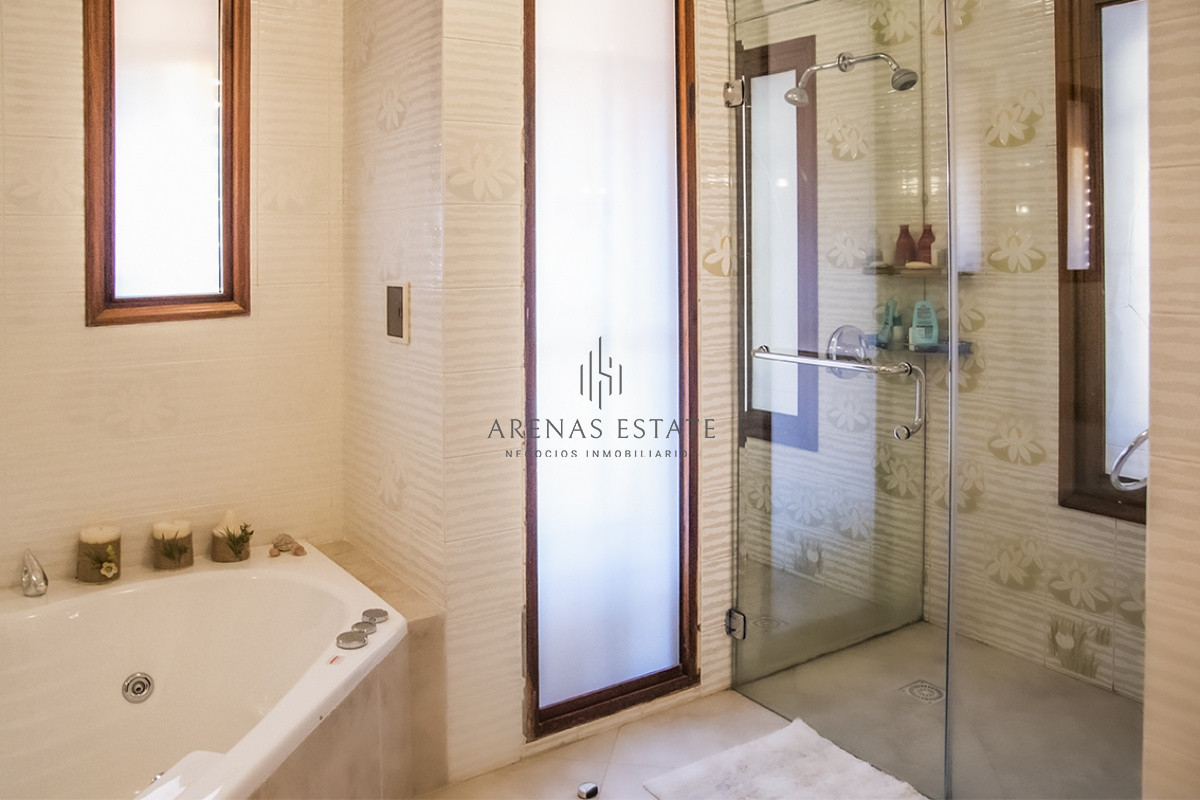 Casa ID.2868 - Hermosa casa en venta en Punta del Este