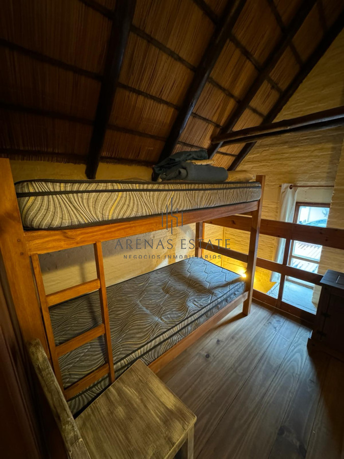 Casa ID.2660 - Vende casa de 3 dormitorios en Pinares, Punta del Este 