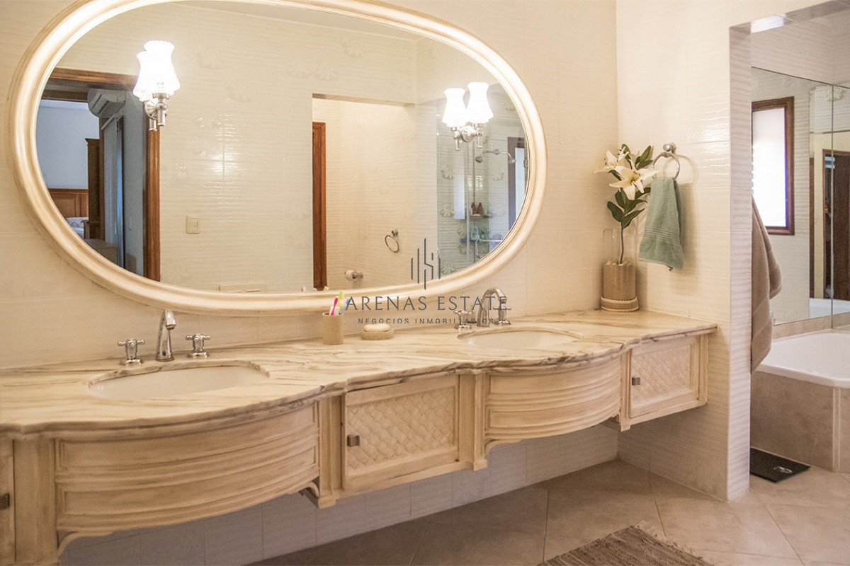 Casa ID.2868 - Hermosa casa en venta en Punta del Este