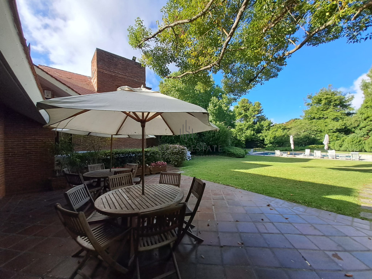 Casa ID.2872 - Espectacular chalet de gran tamaño, zona del Golf.