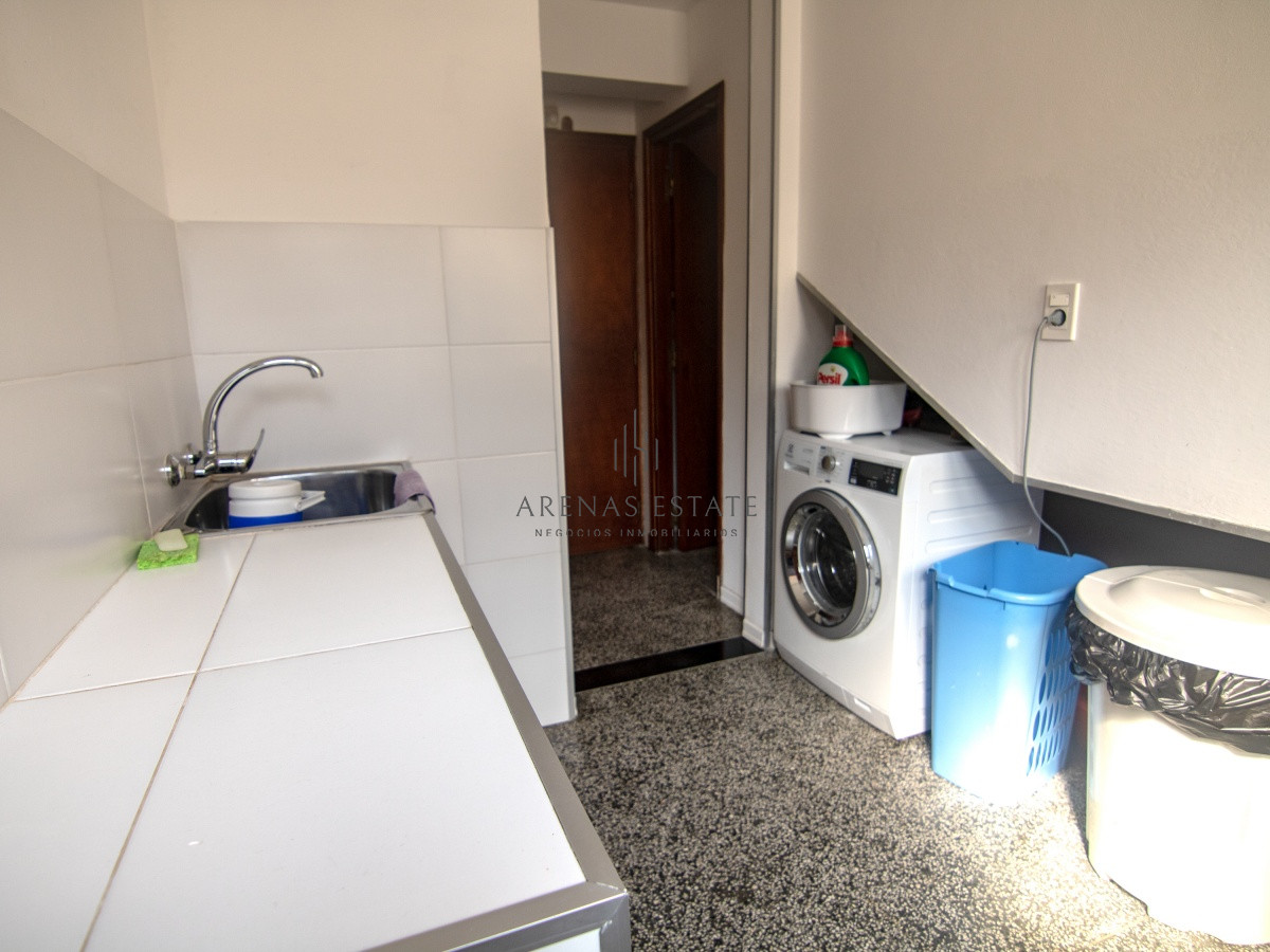 Casa ID.2870 - Casa de gran tamaño ubicada en zona de paz y tranquilidad.