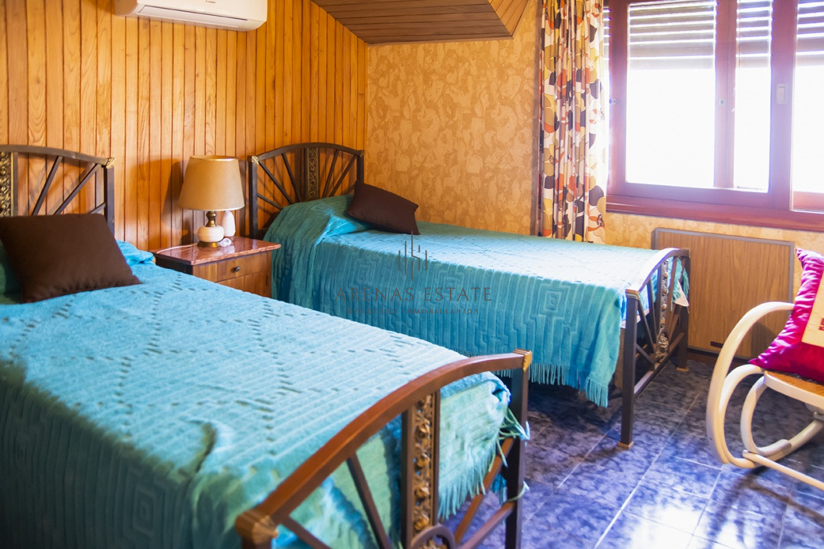 Casa ID.2418 - Hermosa casa en venta a pocos metros del mar.