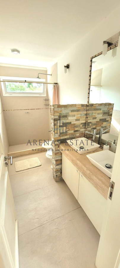 Casa ID.2833 - Hermoso chalet estilo minimalista en alquiler en Marly, excelente ubicacion