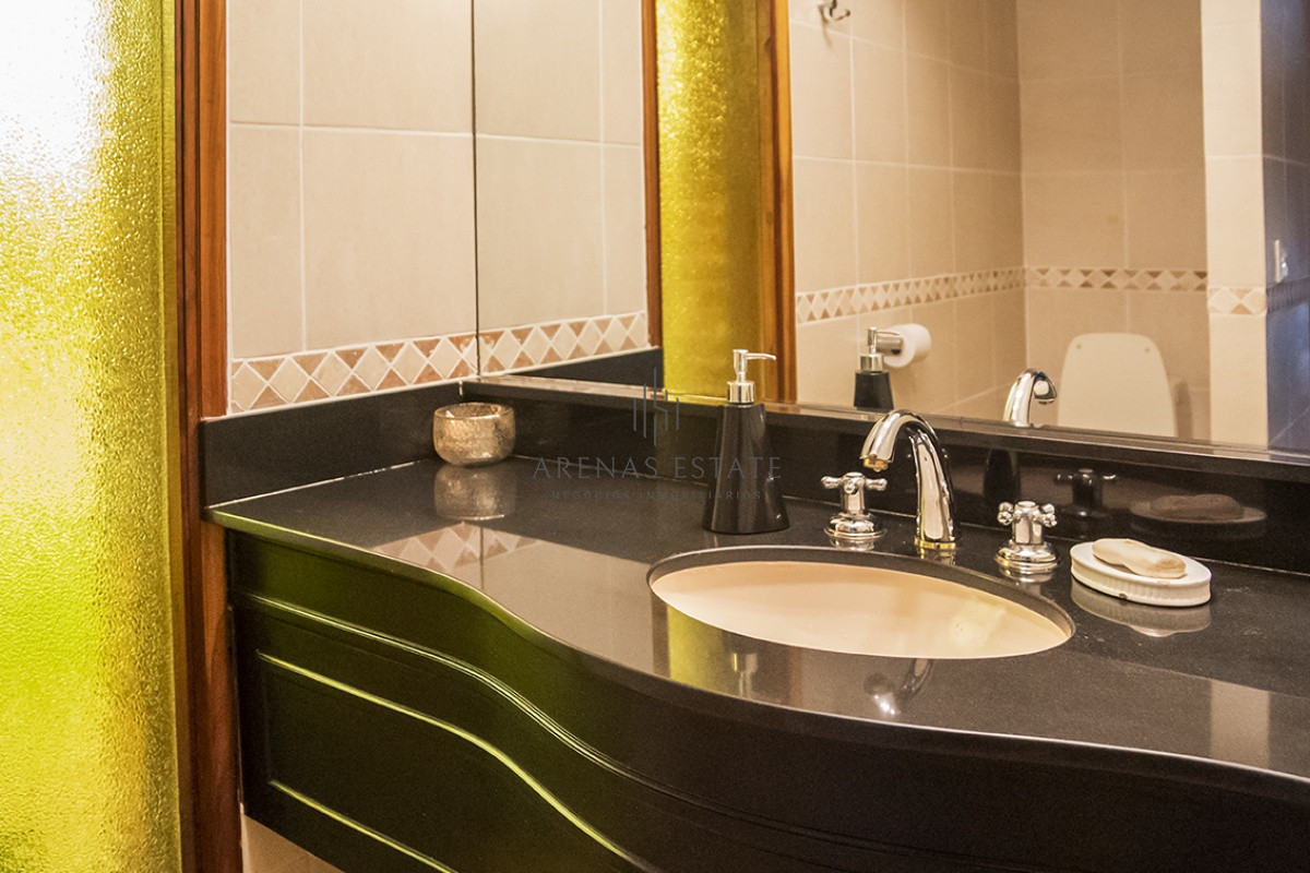 Casa ID.2868 - Hermosa casa en venta en Punta del Este