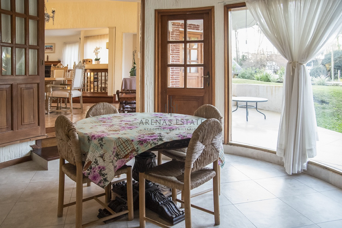 Casa ID.2868 - Hermosa casa en venta en Punta del Este
