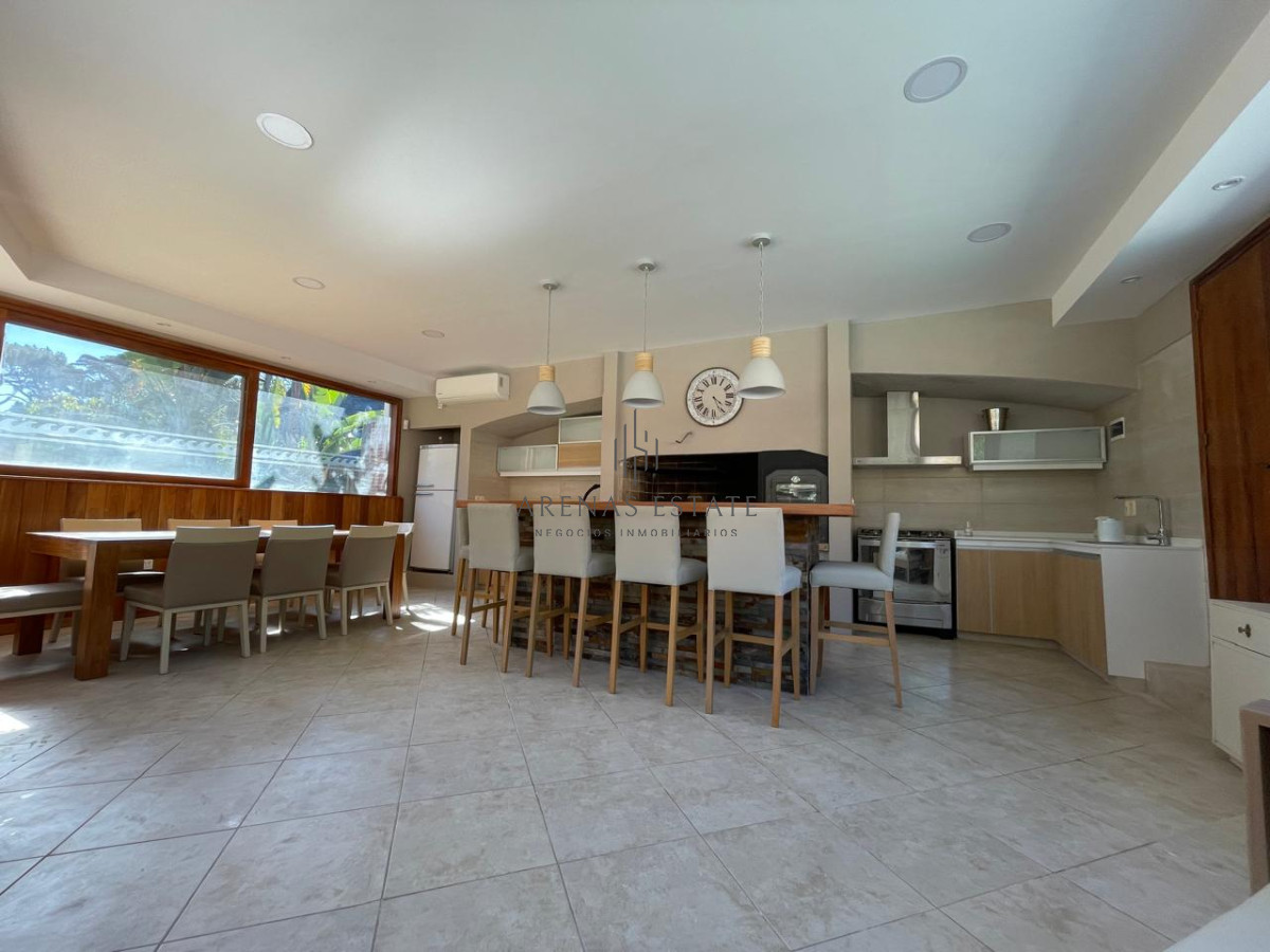 Casa ID.2868 - Hermosa casa en venta en Punta del Este