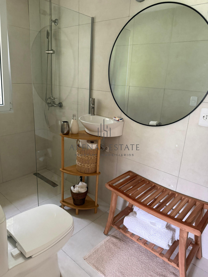 Casa ID.2416 - Casa en impecable estado, de 3 dormitorios en San Rafael Punta del Este 