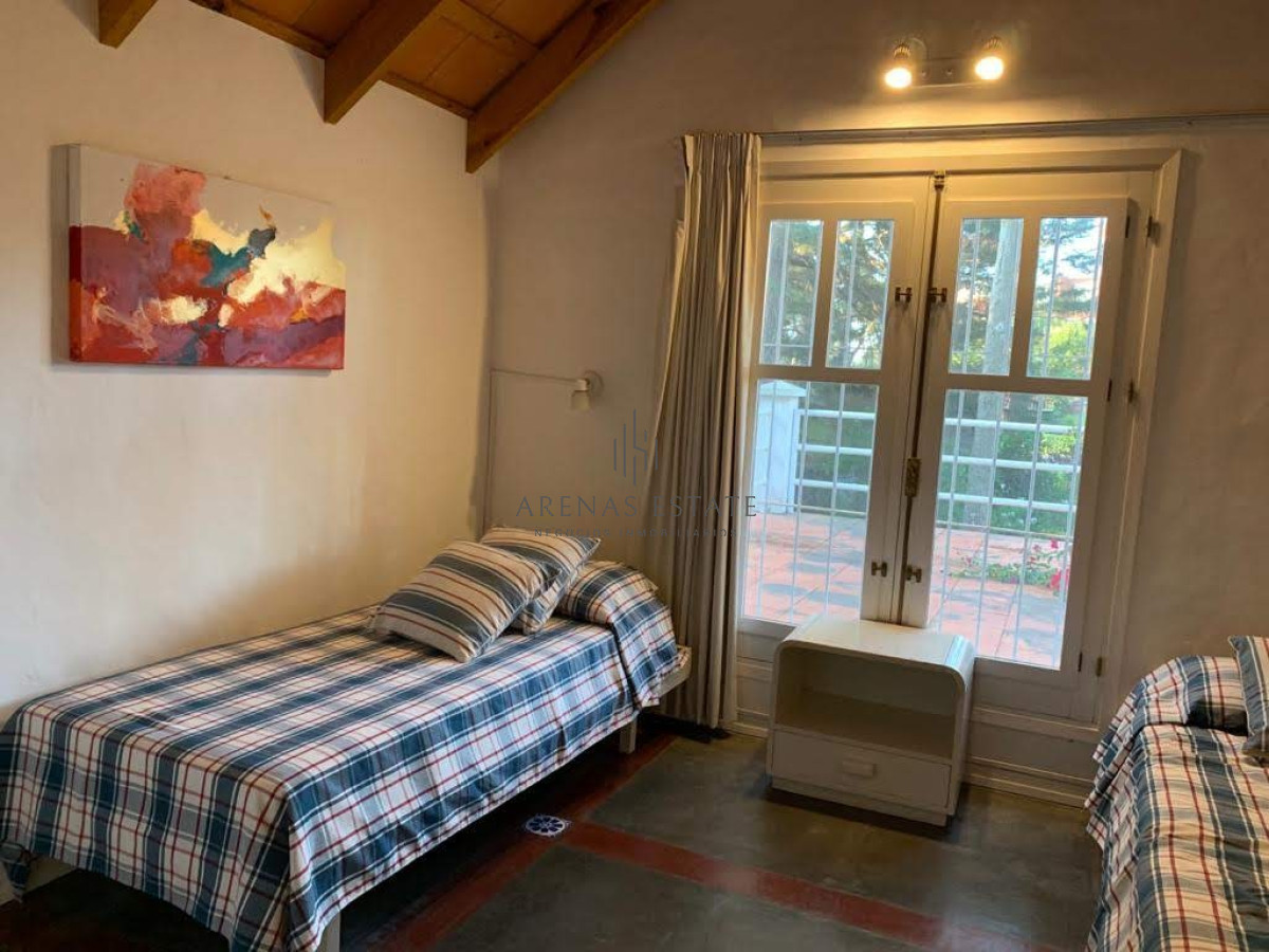Casa ID.2839 - Casa en Venta de 3 dormitorios en Aidy Grill , Punta del este 