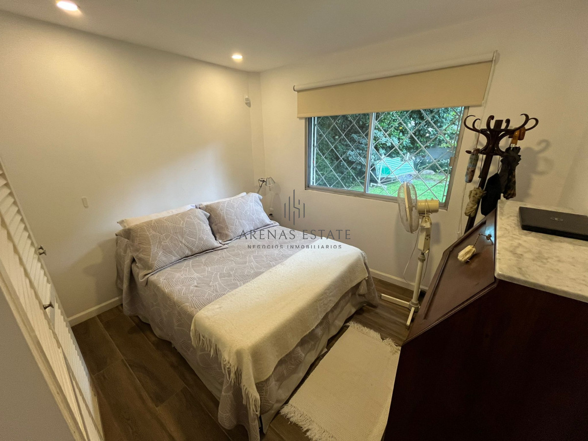 Casa ID.3951 - Hermosa Casa en venta de 4 dormitorios en Cantegril, Punta del este. 