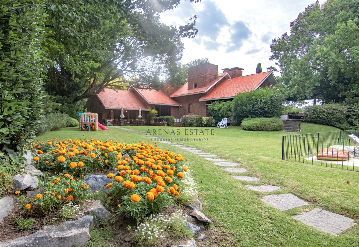 Casa ID.2872 - Espectacular chalet de gran tamaño, zona del Golf.