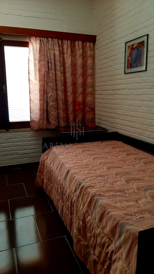 Casa ID.2834 - Departamento de 4 dormitorios en venta en Playa Brava