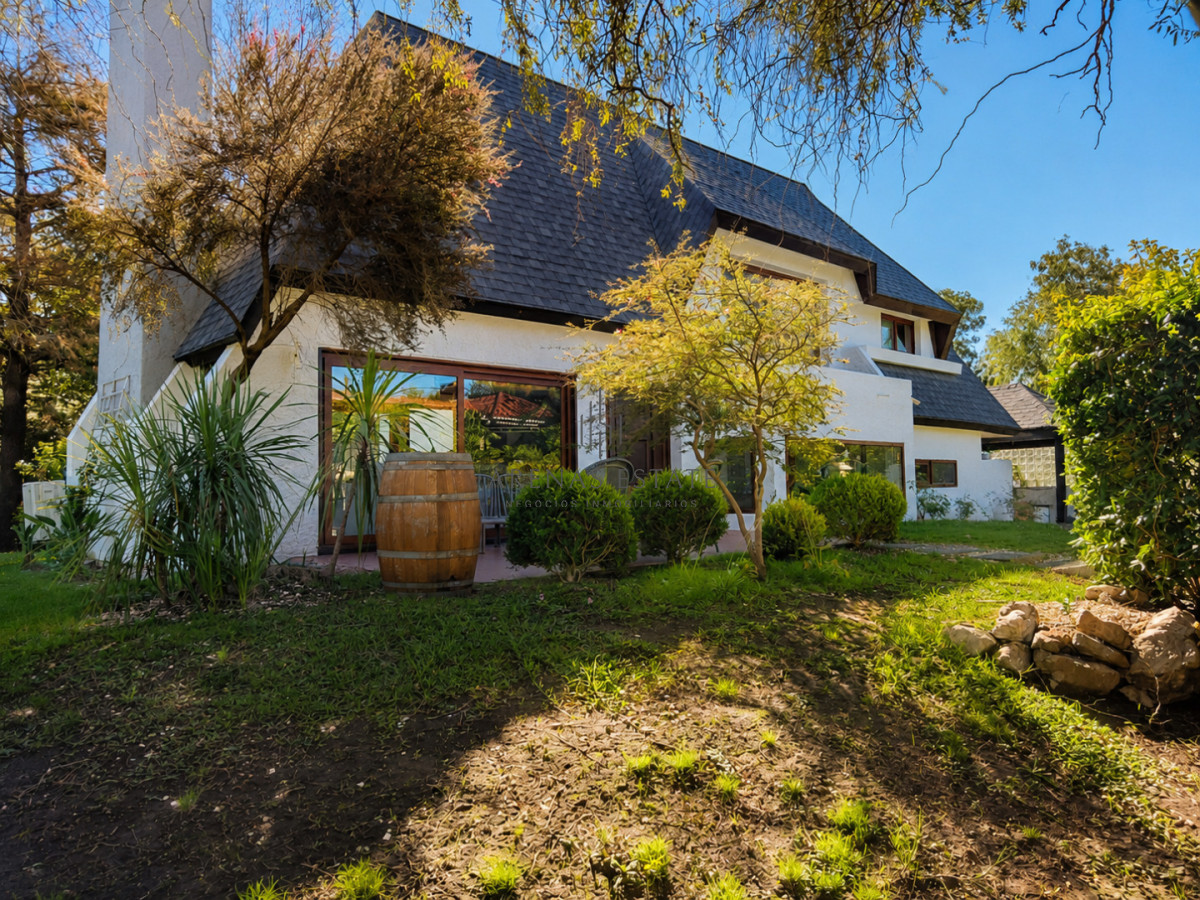Casa ID.4632 - En venta casa de 3 dormitorios en Maldonado