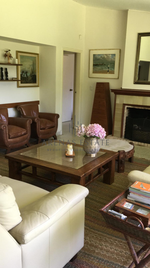 Casa ID.2416 - Casa en impecable estado, de 3 dormitorios en San Rafael Punta del Este 