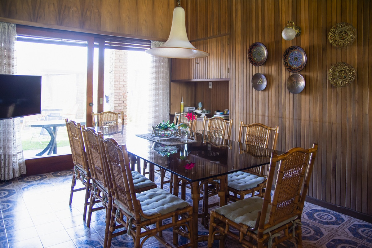 Casa ID.2418 - Hermosa casa en venta a pocos metros del mar.