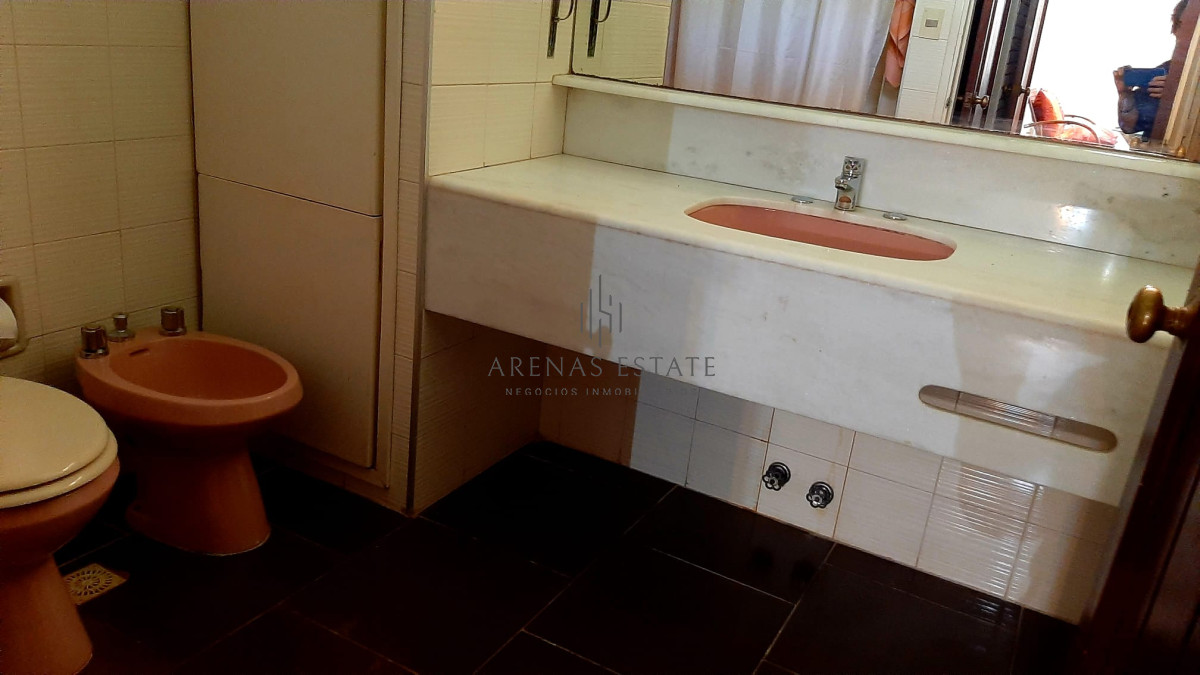 Casa ID.2834 - Departamento de 4 dormitorios en venta en Playa Brava