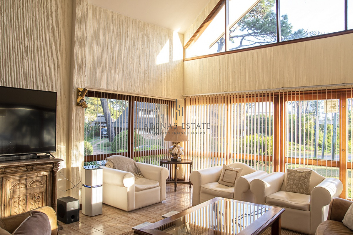 Casa ID.2868 - Hermosa casa en venta en Punta del Este