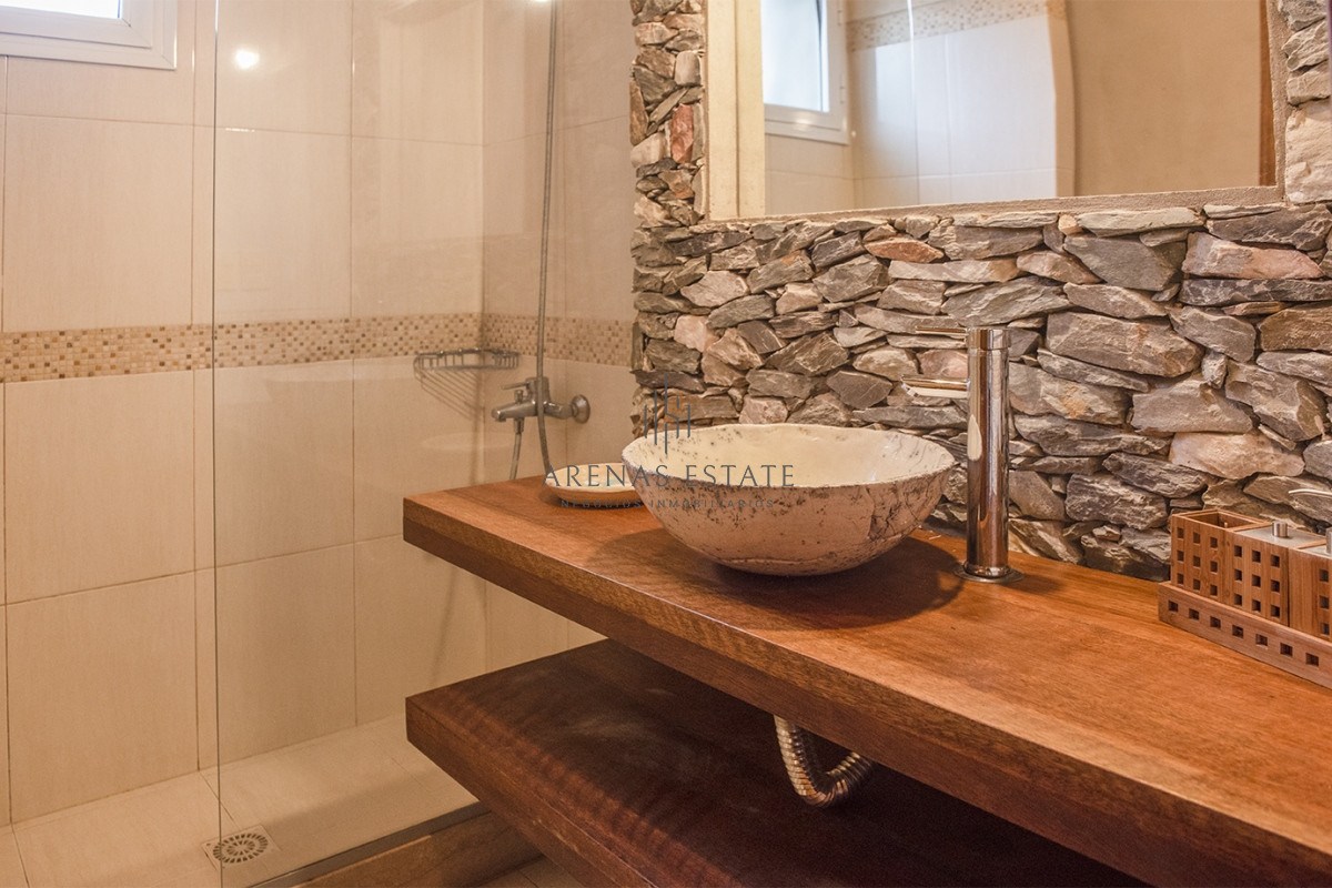 Casa ID.3304 - Casa en Venta de 4 dormitorios en Chihuahua , Punta del este 