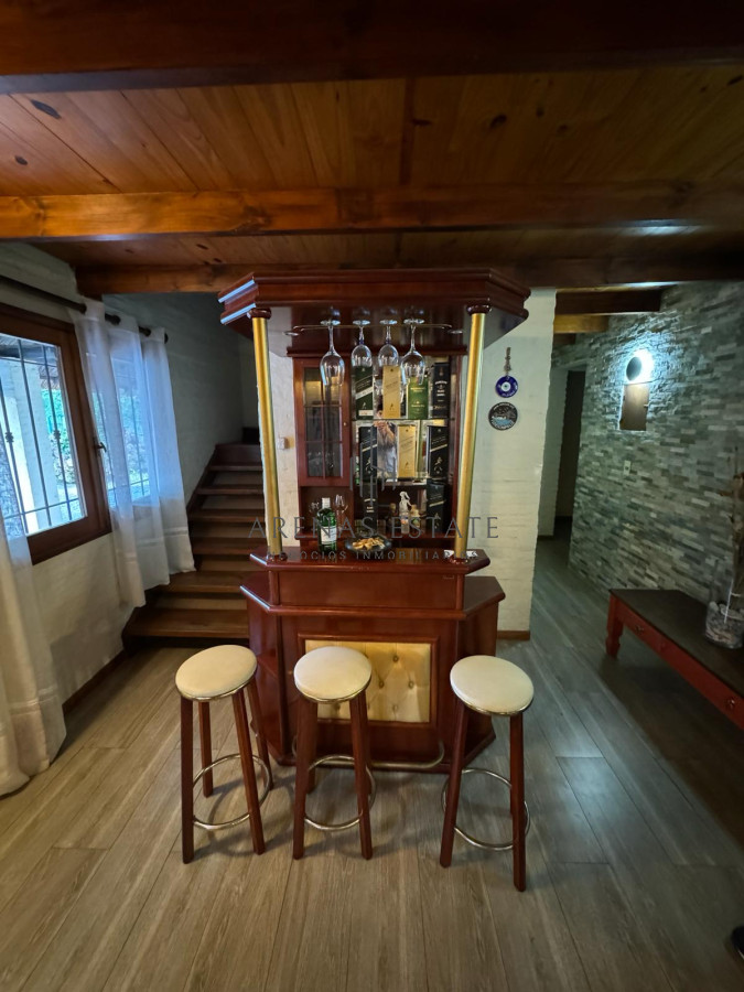 Casa ID.2660 - Vende casa de 3 dormitorios en Pinares, Punta del Este 