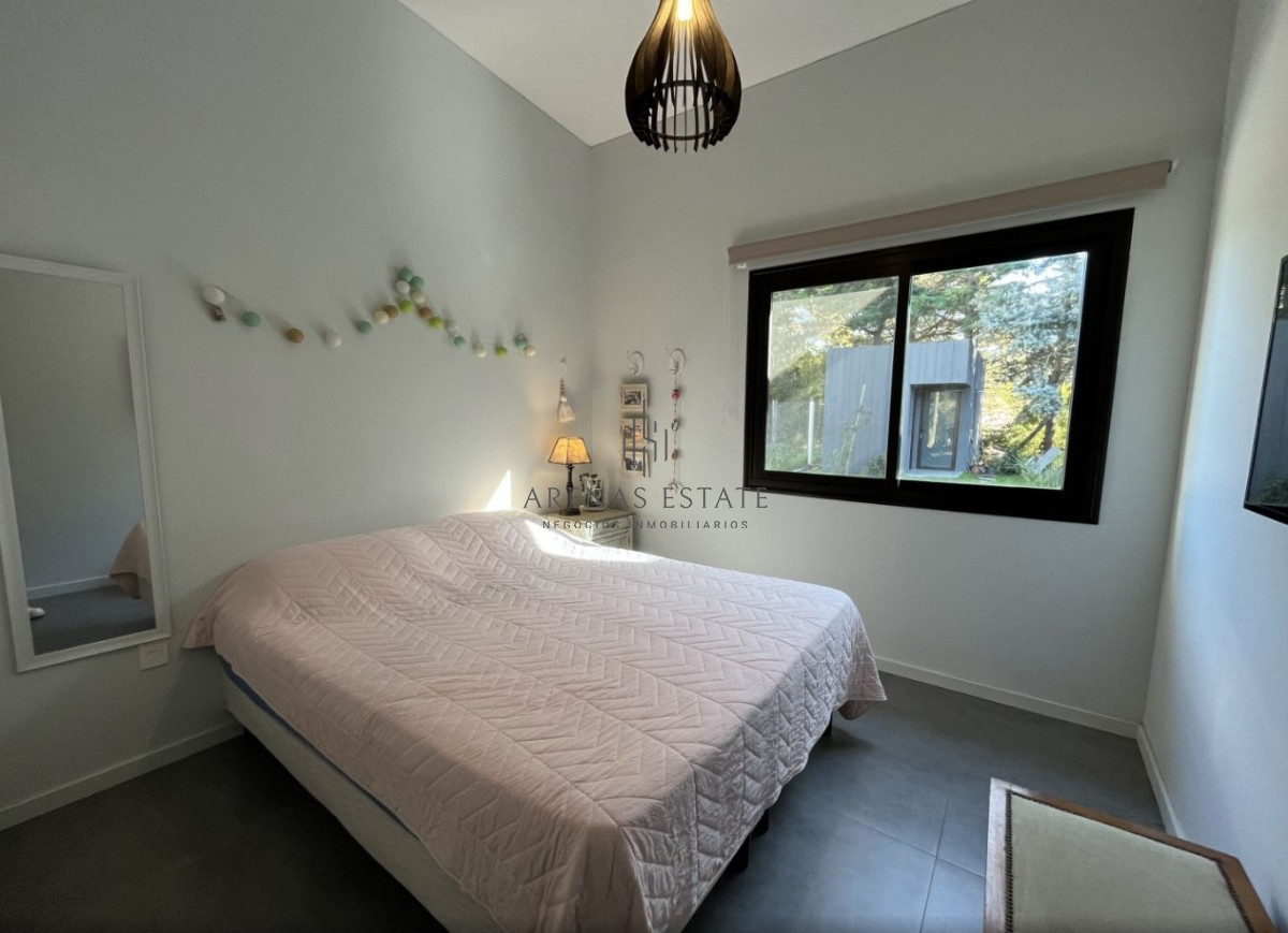 Casa ID.2909 - Vende casa en espectacular estado, Punta del Este 