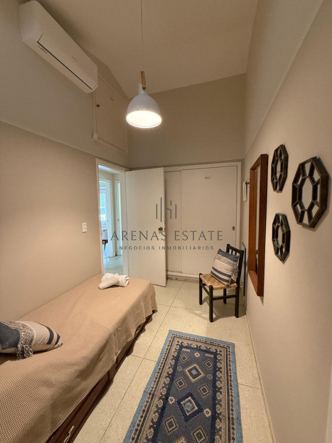 Casa ID.2416 - Casa en impecable estado, de 3 dormitorios en San Rafael Punta del Este 