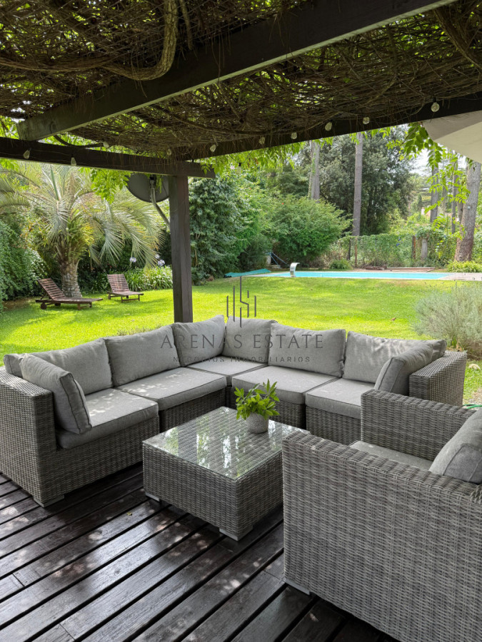 Casa ID.2416 - Casa en impecable estado, de 3 dormitorios en San Rafael Punta del Este 