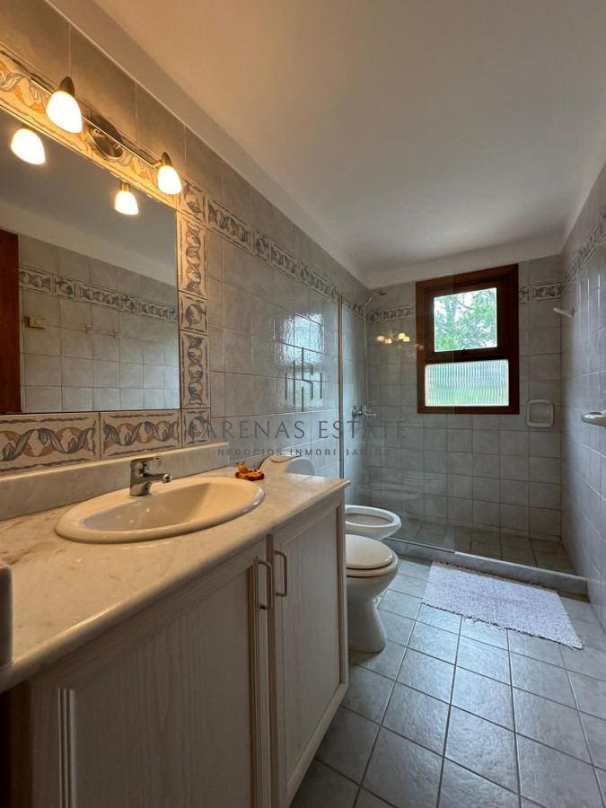 Casa ID.2387 - Propiedad exclusiva ubicada en Golf, Punta del este 