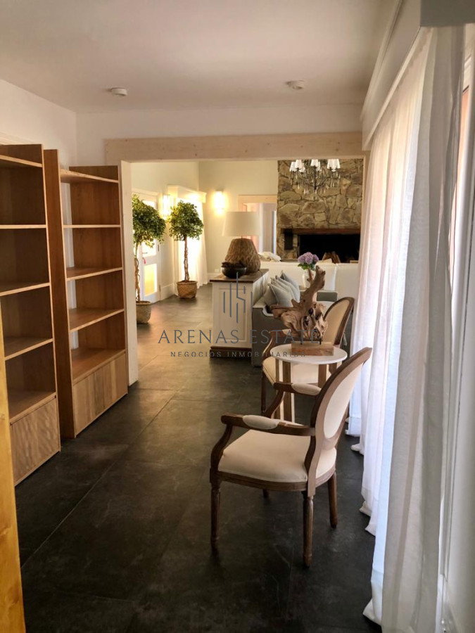 Casa ID.4008 - CASA CON ESTILO Y DISEÑO