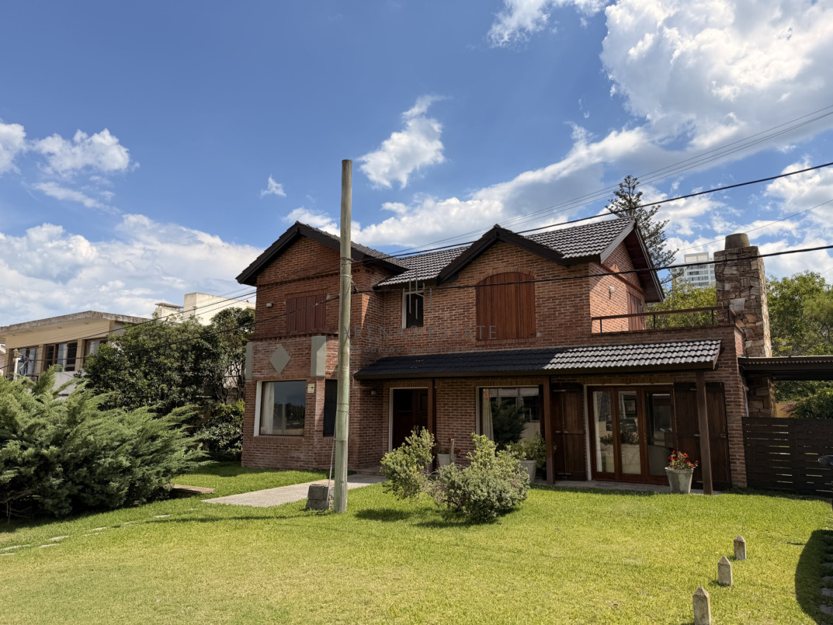 Casa ID.4193 - Vende hermosa casa en san rafael , cerca del mar, Punta del Este