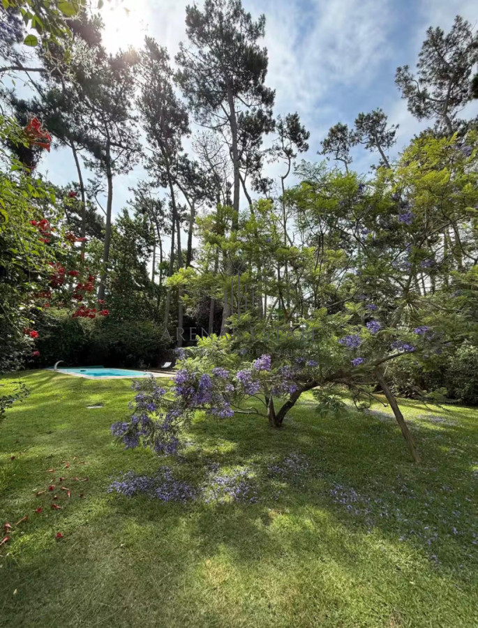 Casa ID.2416 - Casa en impecable estado, de 3 dormitorios en San Rafael Punta del Este 
