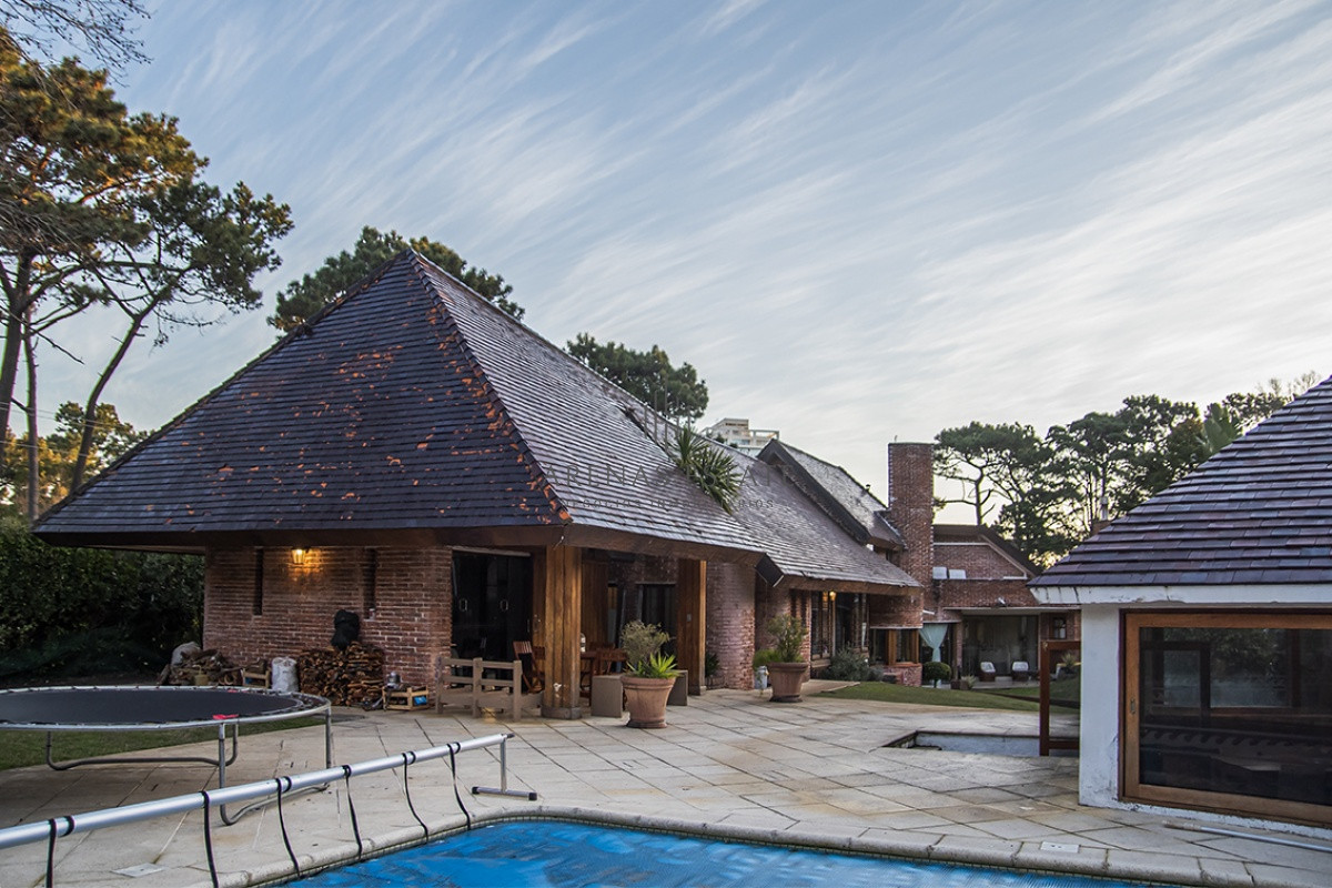 Casa ID.2868 - Hermosa casa en venta en Punta del Este