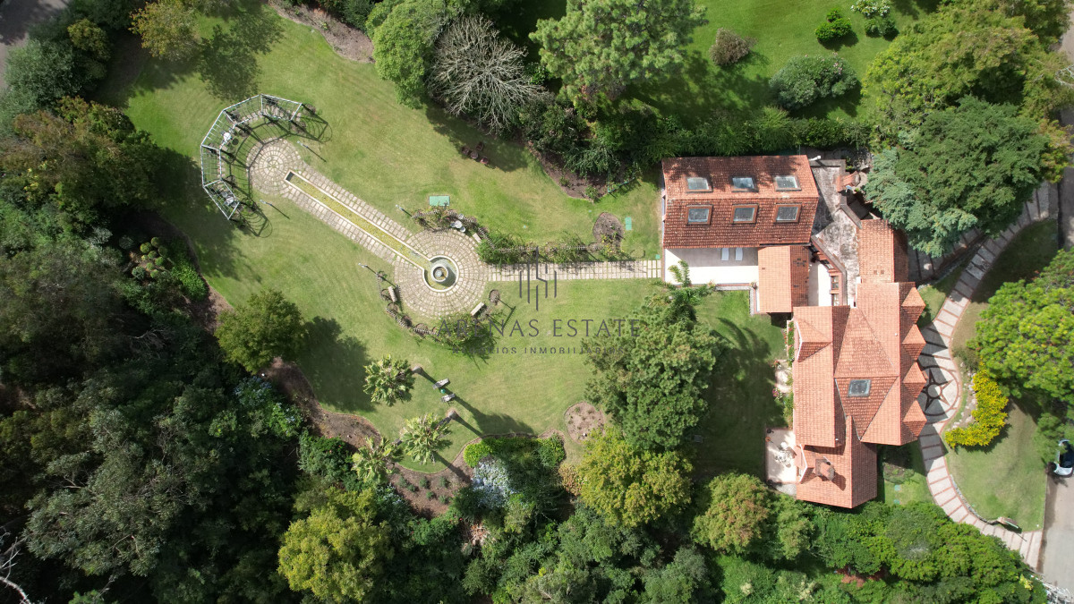 Casa ID.2387 - Propiedad exclusiva ubicada en Golf, Punta del este 