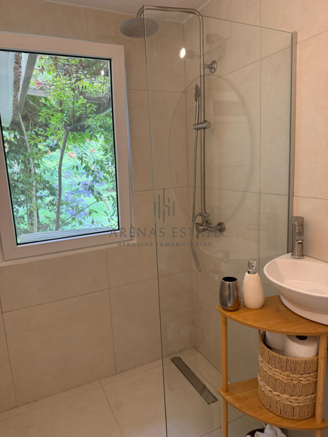 Casa ID.2416 - Casa en impecable estado, de 3 dormitorios en San Rafael Punta del Este 