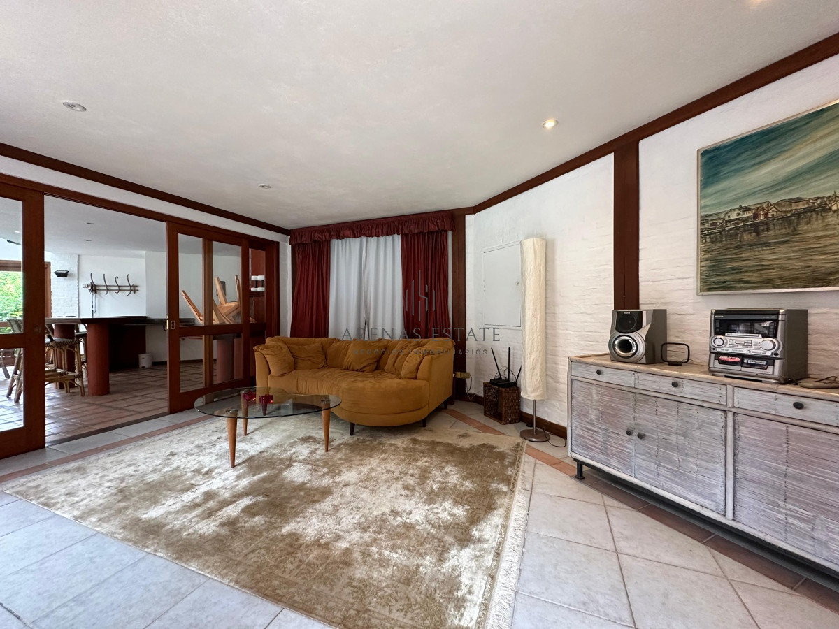 Casa ID.2387 - Propiedad exclusiva ubicada en Golf, Punta del este 