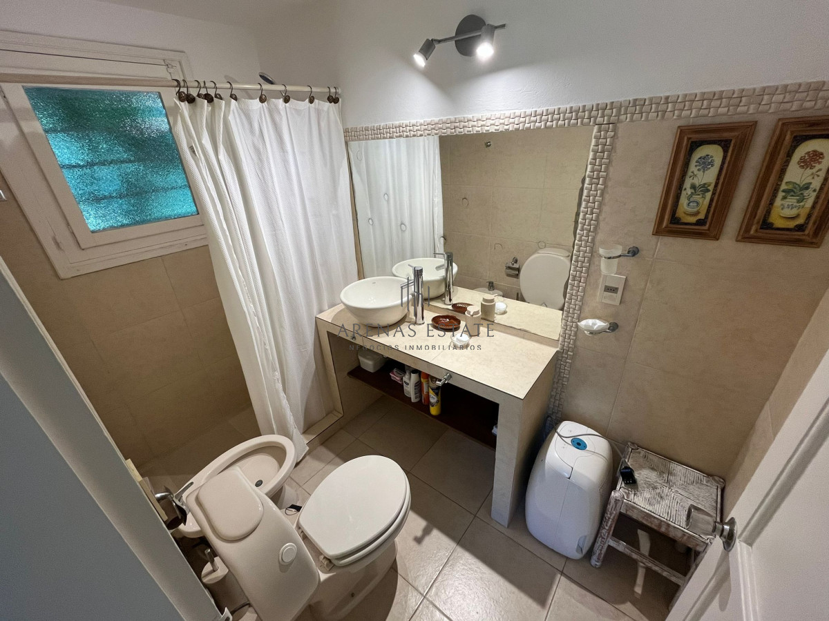 Casa ID.2416 - Casa en impecable estado, de 3 dormitorios en San Rafael Punta del Este 