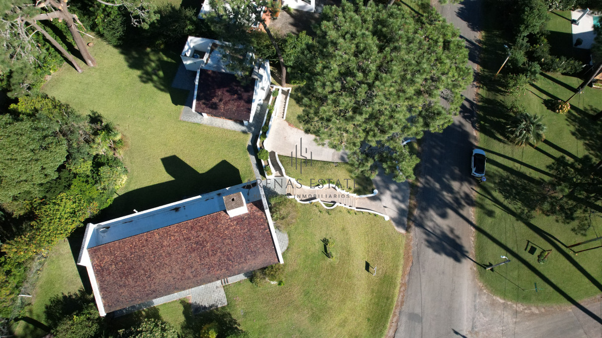 Casa ID.3577 - Casa en venta en Lugano, Punta del este, 3 dormitorios y dependencia