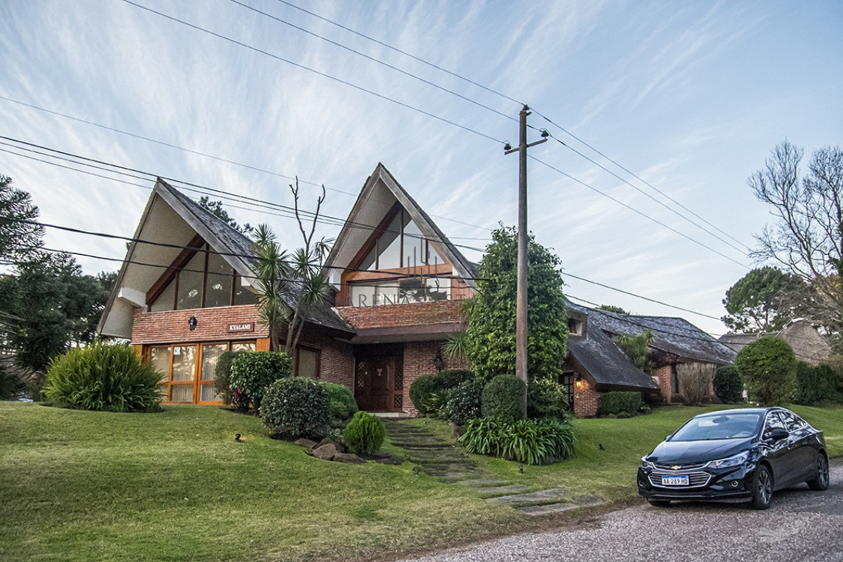Casa ID.2868 - Hermosa casa en venta en Punta del Este