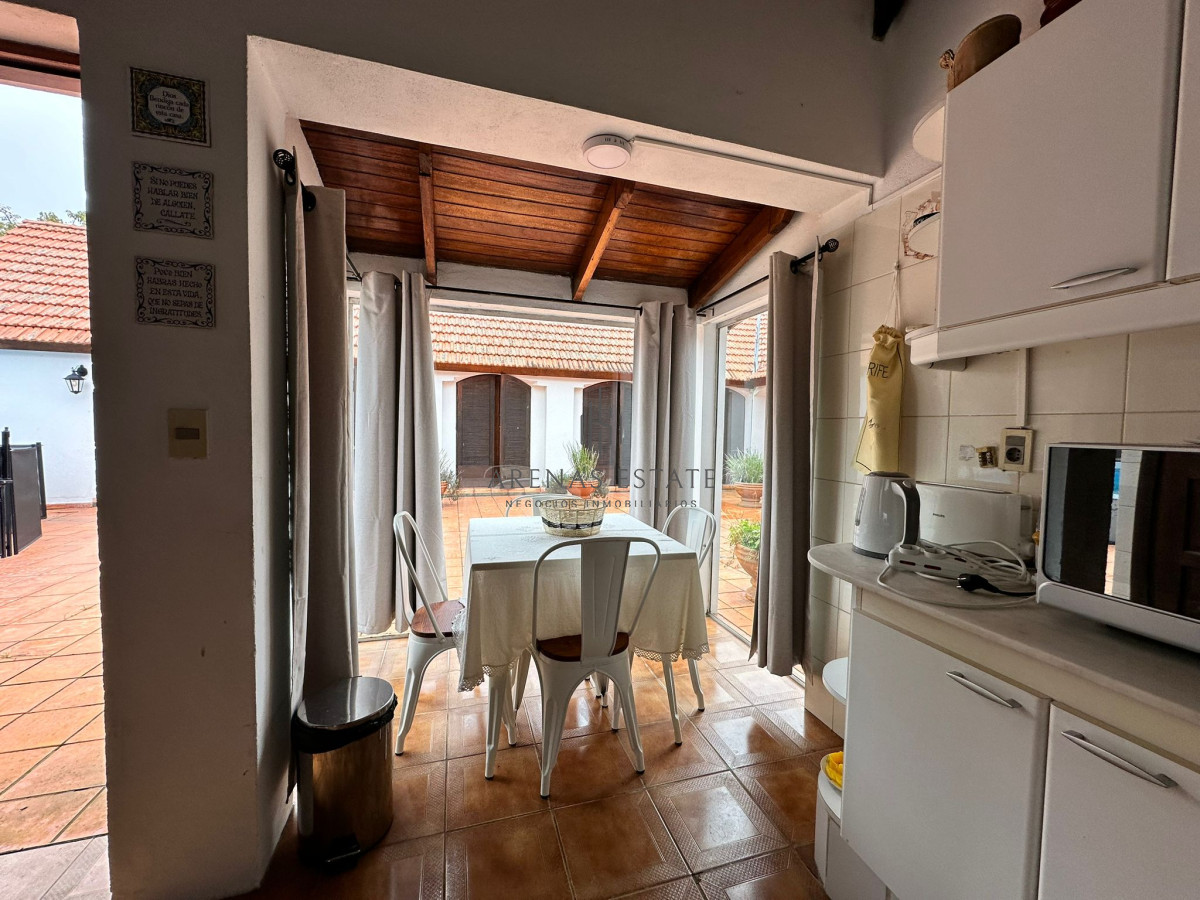Casa ID.2954 - Vende casa de 4 dormitorios con piscina y gran parque en Golf, Punta del Este