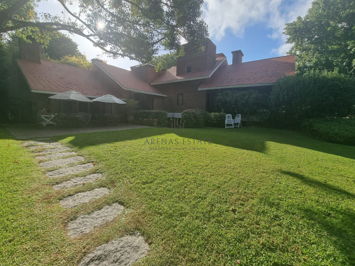 Casa ID.2872 - Espectacular chalet de gran tamaño, zona del Golf.