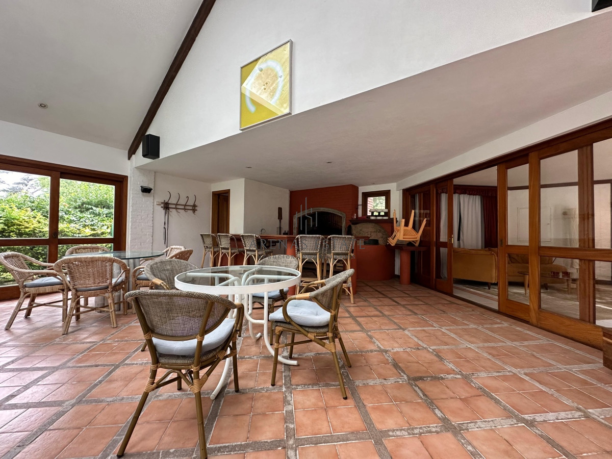 Casa ID.2387 - Propiedad exclusiva ubicada en Golf, Punta del este 