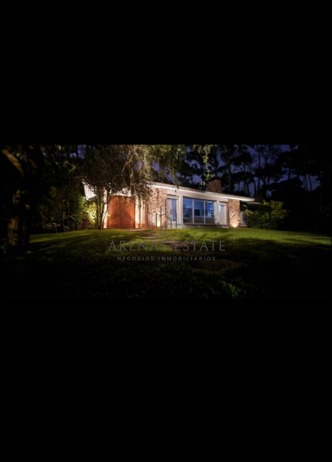 Casa ID.2416 - Casa en impecable estado, de 3 dormitorios en San Rafael Punta del Este 