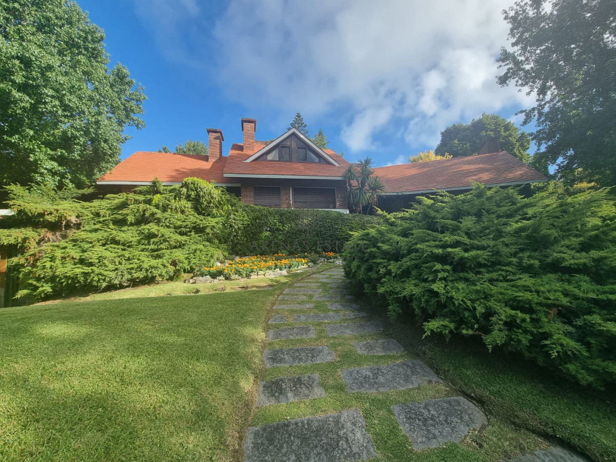 Casa ID.2872 - Espectacular chalet de gran tamaño, zona del Golf.