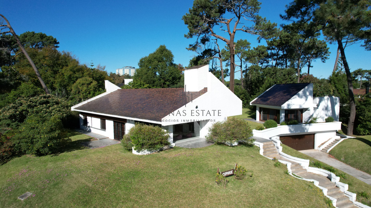 Casa ID.3577 - Casa en venta en Lugano, Punta del este, 3 dormitorios y dependencia