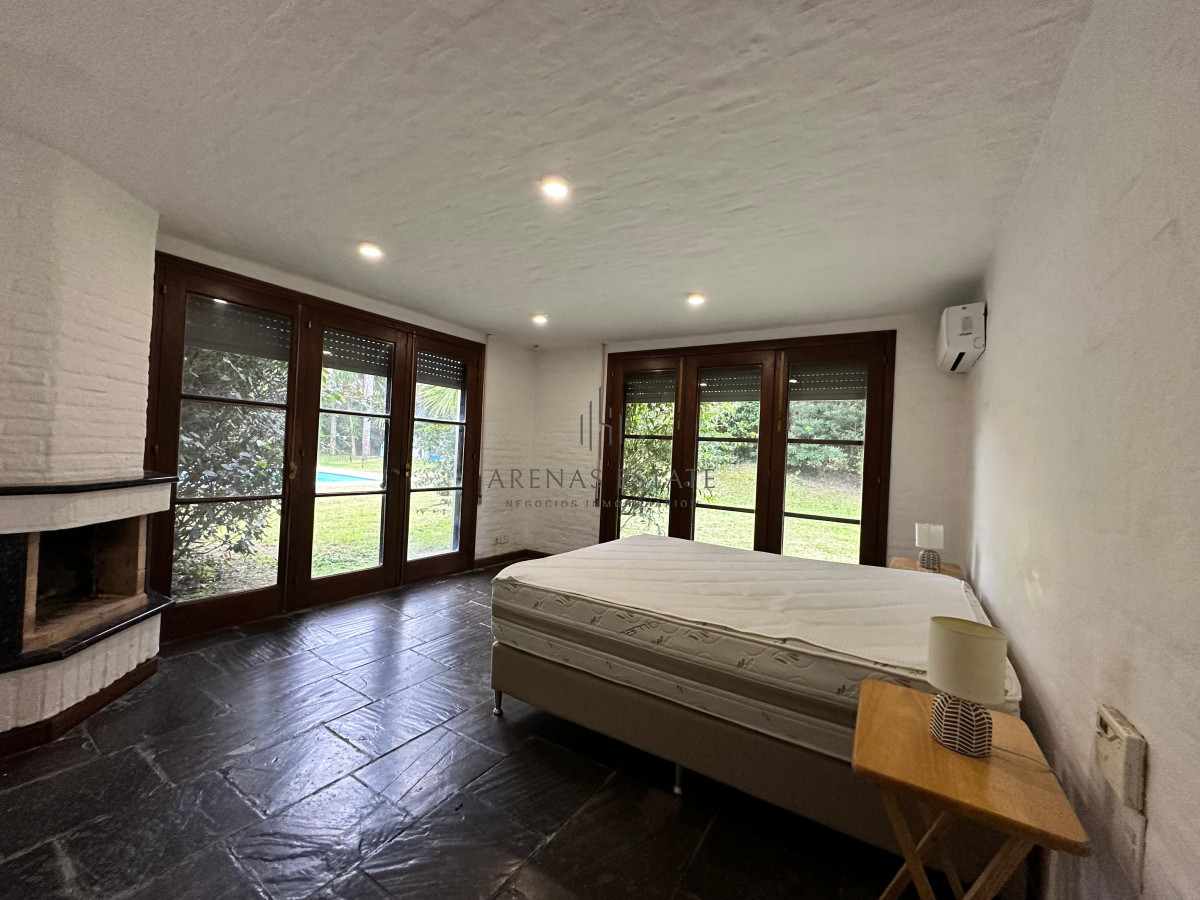 Casa ID.3958 - En venta casa en Barrio Golf, Punta del Este de 6 dormitorios.