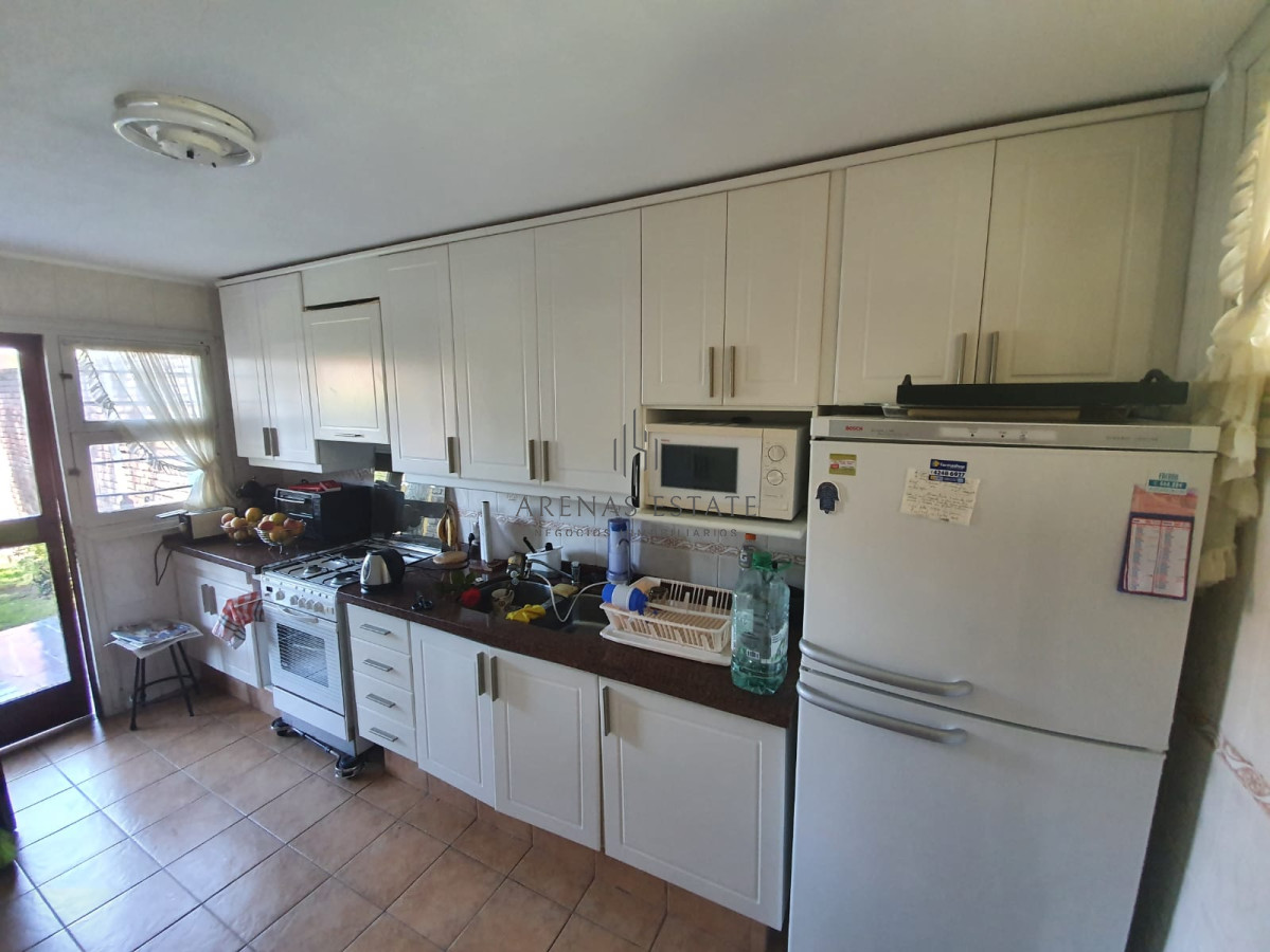 Casa ID.2418 - Hermosa casa en venta a pocos metros del mar.