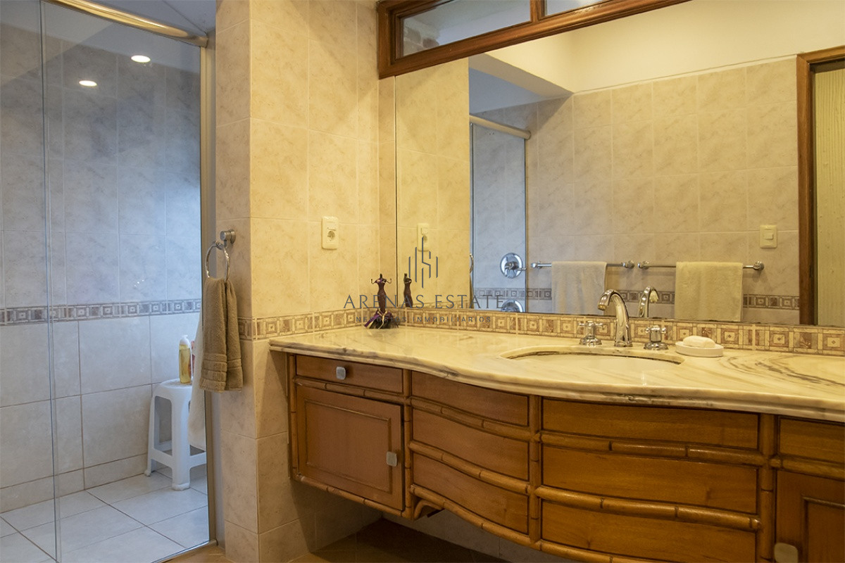 Casa ID.2868 - Hermosa casa en venta en Punta del Este