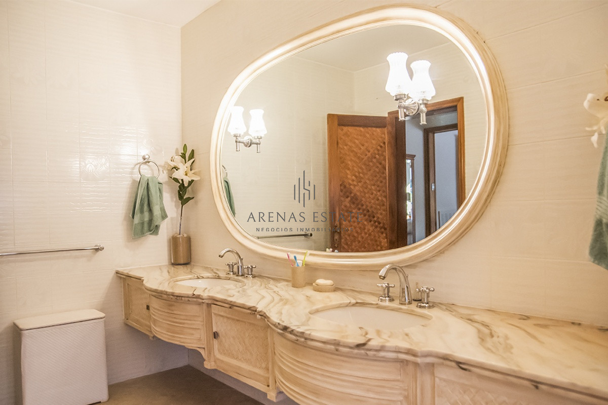 Casa ID.2868 - Hermosa casa en venta en Punta del Este