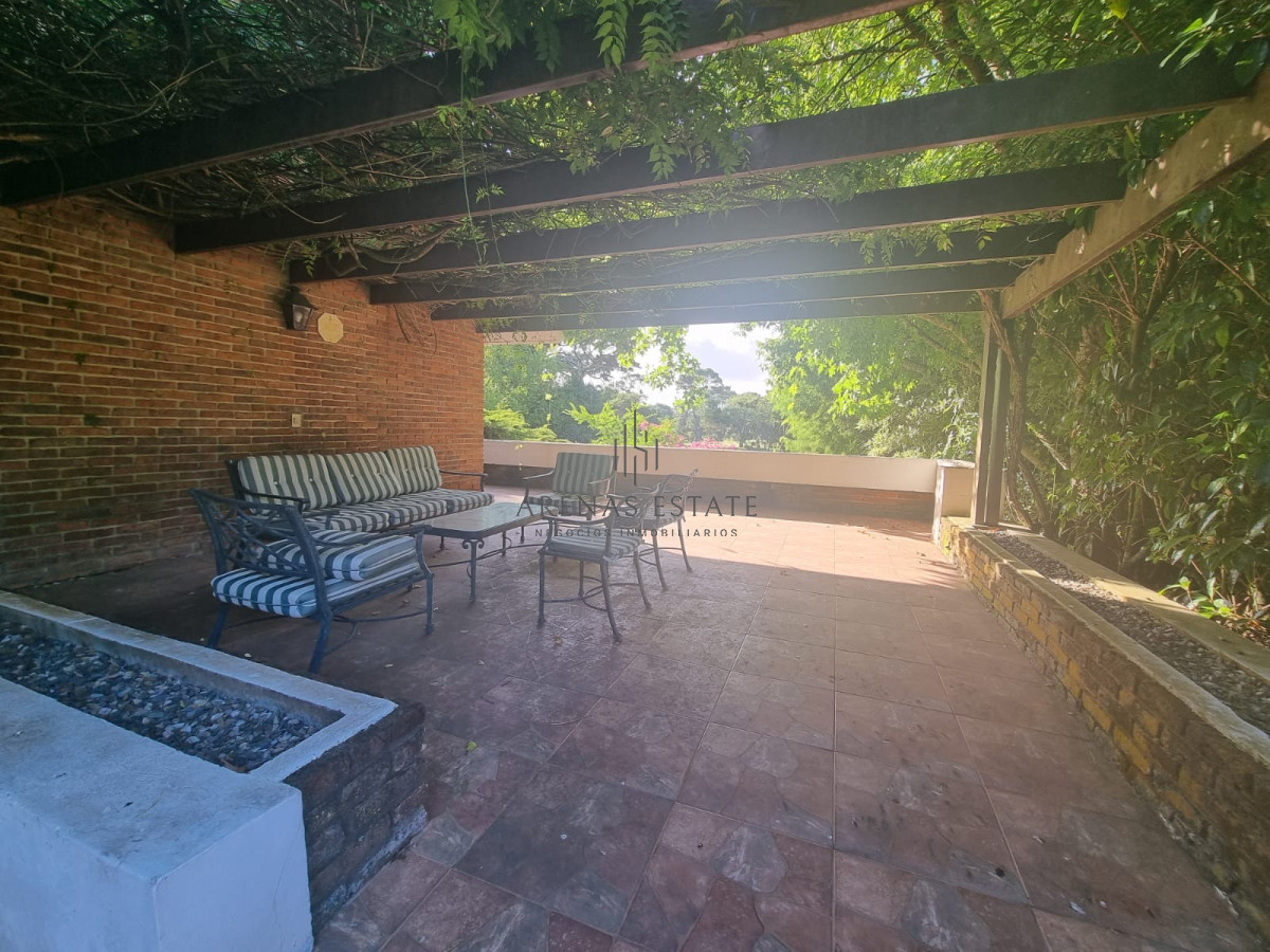 Casa ID.2872 - Espectacular chalet de gran tamaño, zona del Golf.